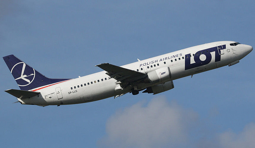 Авиакомпания LOT возобновляет рейсы из Санкт-Петербурга в Варшаву